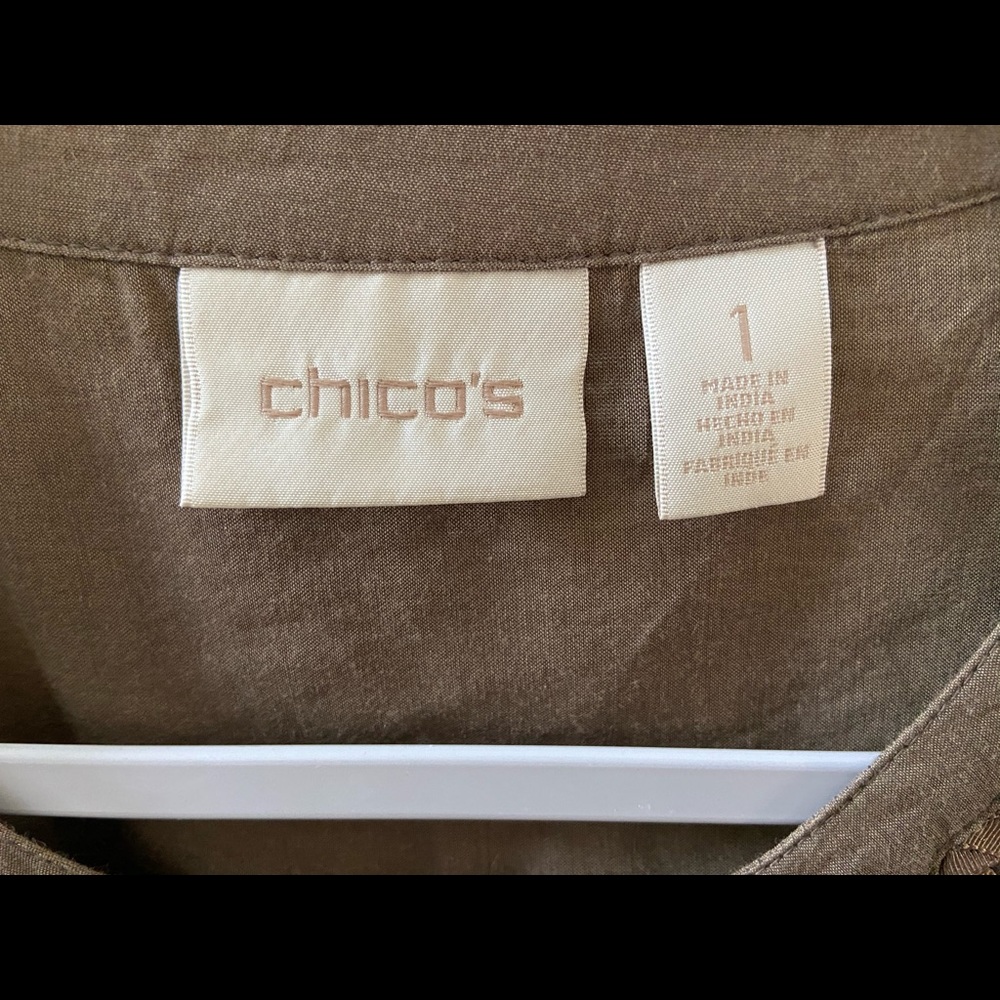 Chico’s Tie Front Top with Sequins Size 1 - Picture 4 of 6